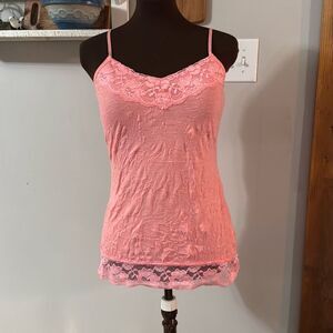 Maurices y2k crinkle fitted lace trim tank top womens size medium peach color Be